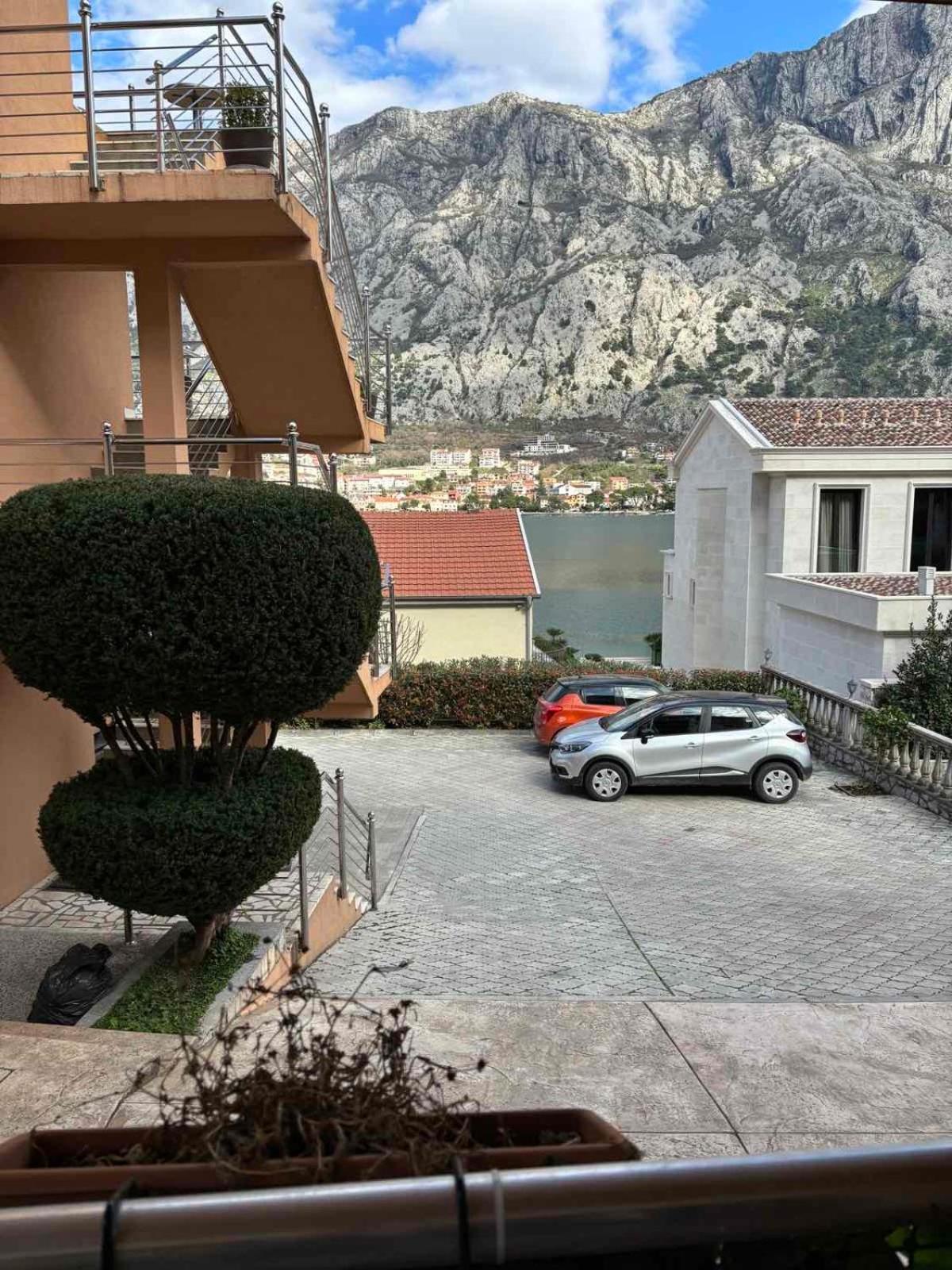 Apartments Markovic Cattaro Esterno foto