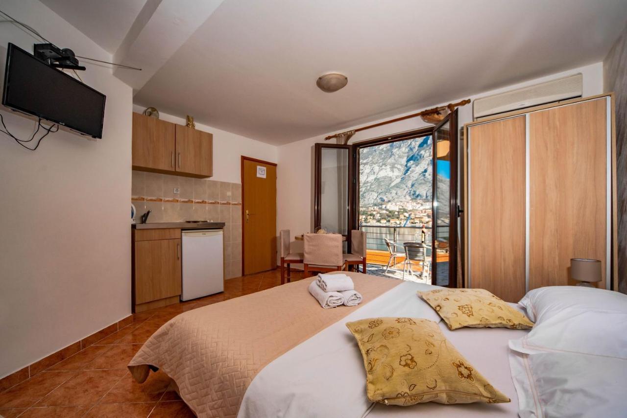 Apartments Markovic Cattaro Esterno foto