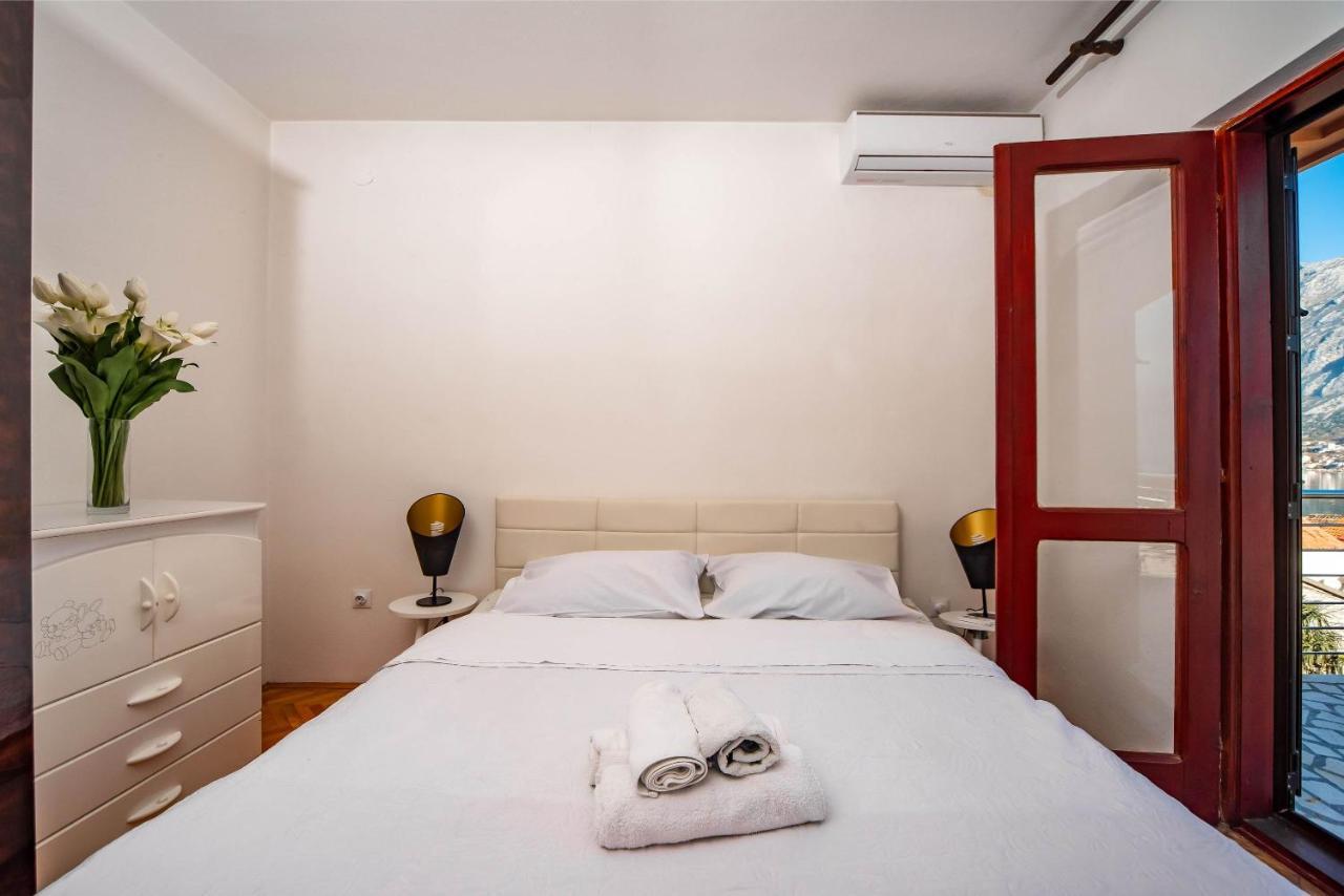 Apartments Markovic Cattaro Esterno foto