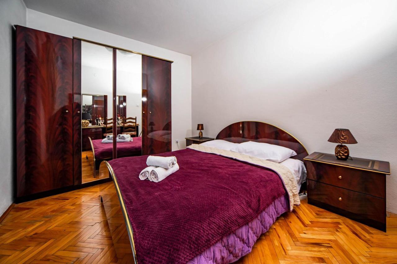 Apartments Markovic Cattaro Esterno foto