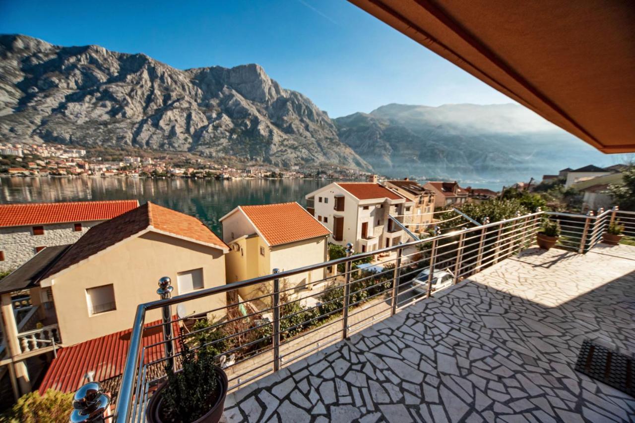 Apartments Markovic Cattaro Esterno foto