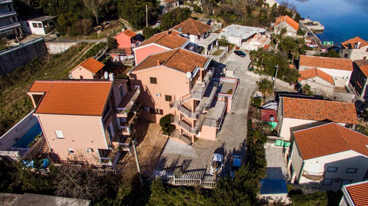 Apartments Markovic Cattaro Esterno foto